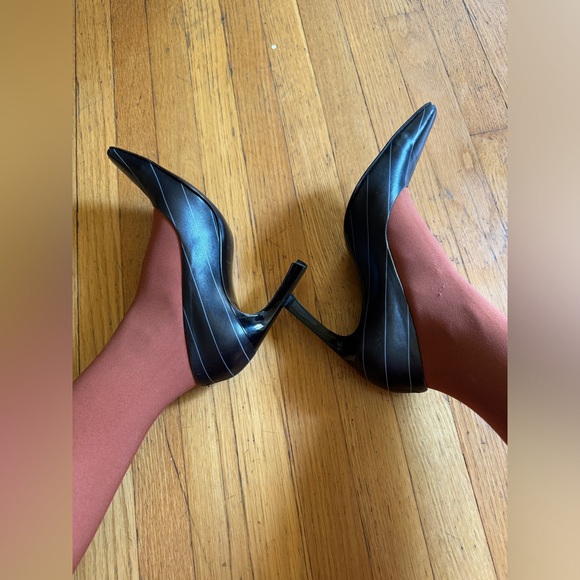 90s Vintage Gianni Versace Black Pinstripe Stiletto Heels Sz 37.5 - Picture 2 of 12